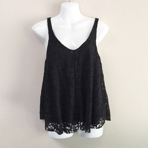 American Eagle Outfitters Tops - Women’s American Eagle Lace Flowy Tank With Liner